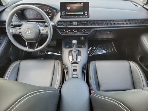 Used 2023 Honda HR-V LX image 12