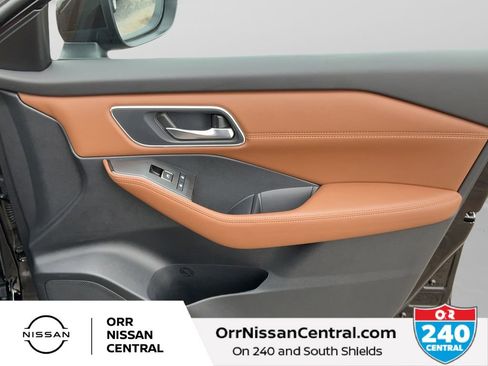 Used 2025 Nissan Rogue Platinum w/ Tech Package FWD image 10