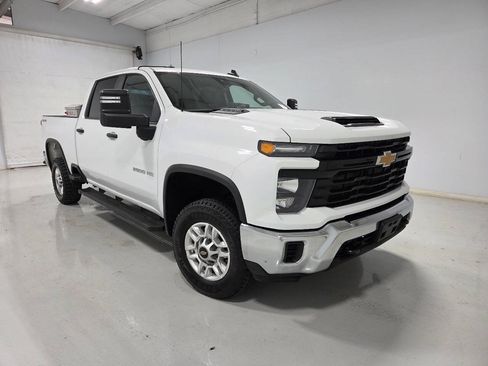 Used 2024 Chevrolet Silverado 2500 W/T w/ WT Fleet Convenience Package AWD/4WD image 8