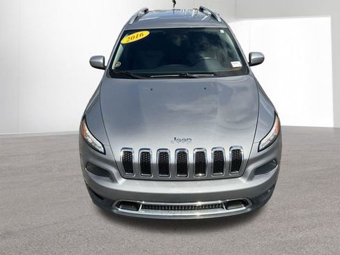 Used 2016 Jeep Cherokee Limited AWD/4WD image 31