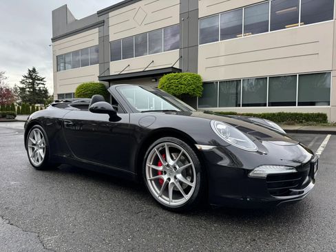 Used 2013 Porsche 911 Carrera S image 2