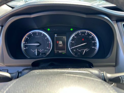 Used 2017 Toyota Highlander XLE AWD/4WD image 16