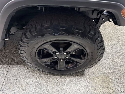 Used 2022 Jeep Wrangler Unlimited Sport image 28