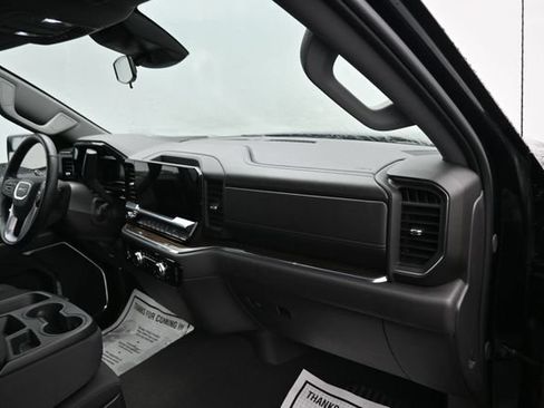 Used 2024 GMC Sierra 1500 Elevation AWD/4WD image 8