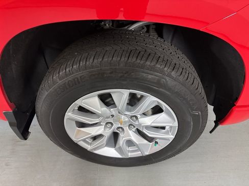 Used 2025 Chevrolet Silverado 1500 Custom image 13