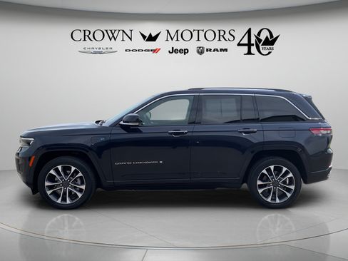 Used 2023 Jeep Grand Cherokee Overland w/ Advanced Protech Group III AWD/4WD image 8