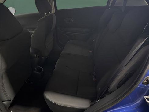 Used 2018 Honda HR-V LX image 11