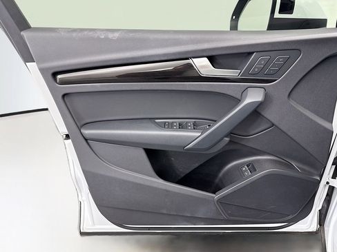 Used 2020 Audi Q5 e Premium w/ Convenience Package image 23