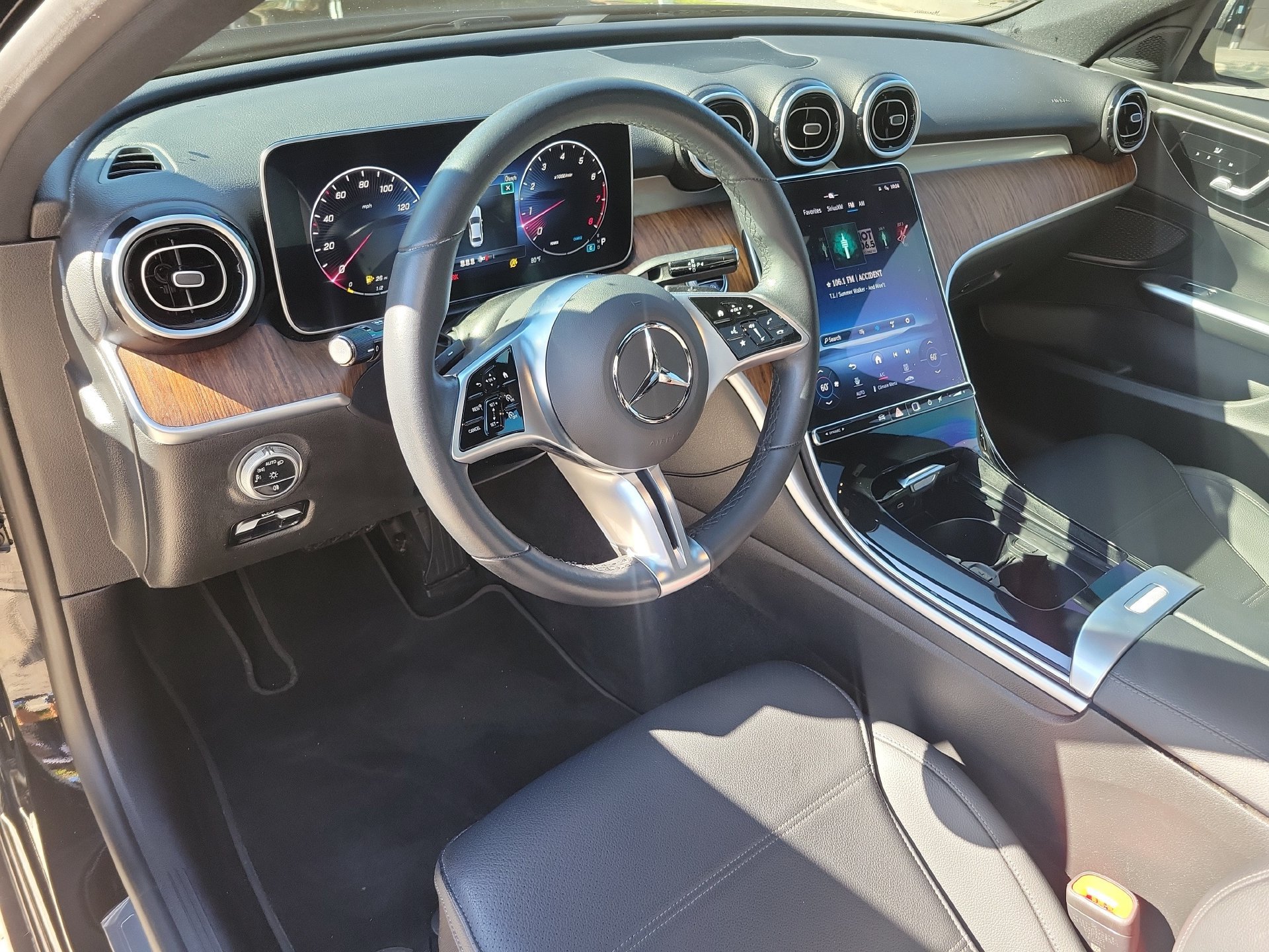 Used 2023 Mercedes-Benz C 300 Sedan image 20