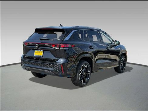 New 2026 Volkswagen Tiguan SEL R-Line AWD/4WD image 4