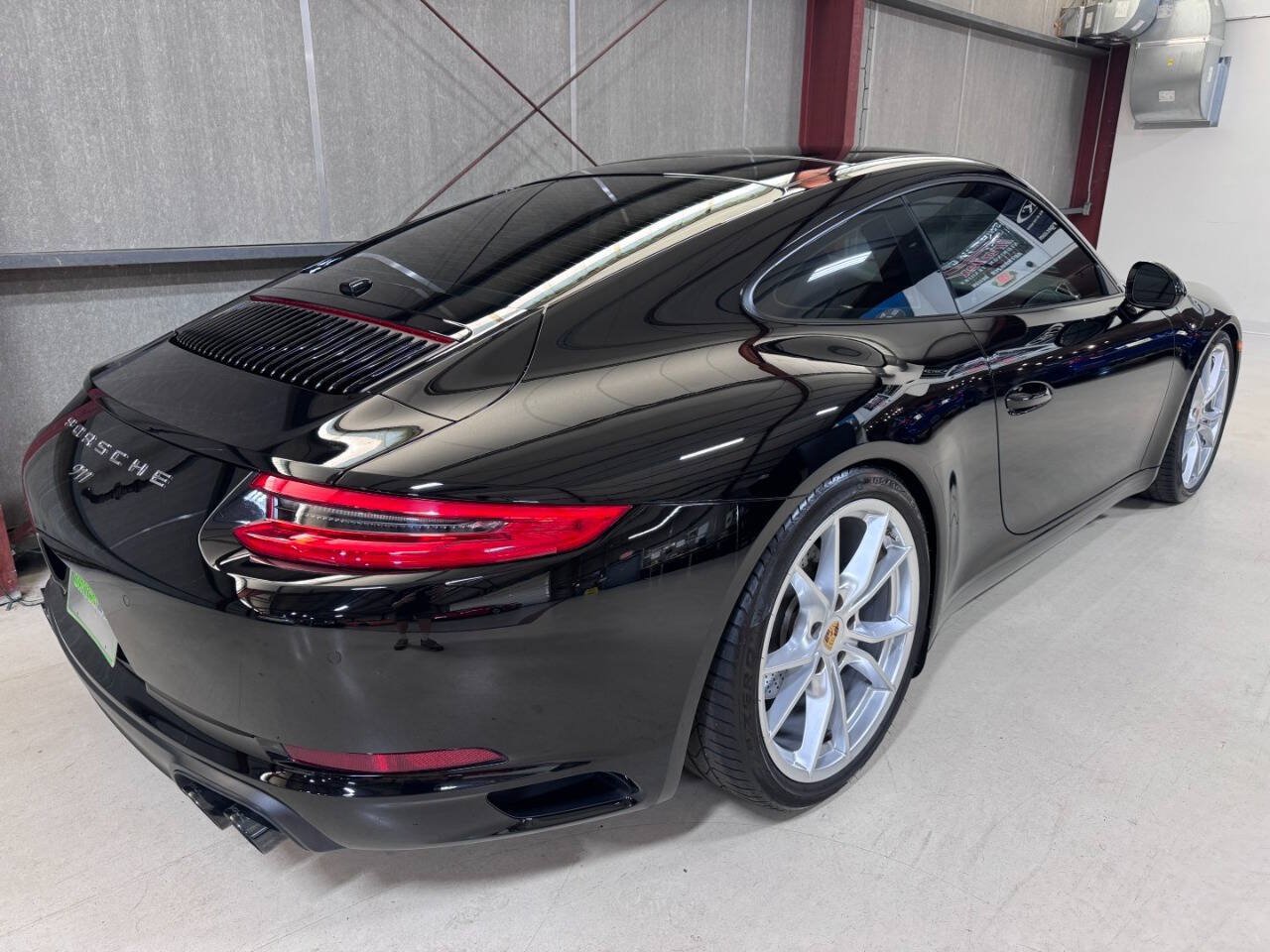 Used 2019 Porsche 911 Carrera image 30