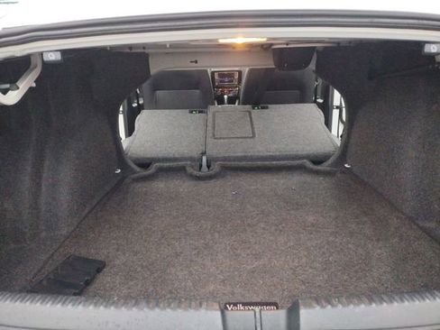 Used 2017 Volkswagen Jetta SEL image 33