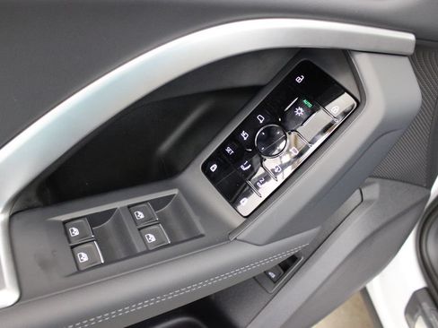 New 2026 Audi Q5 Premium AWD/4WD image 18