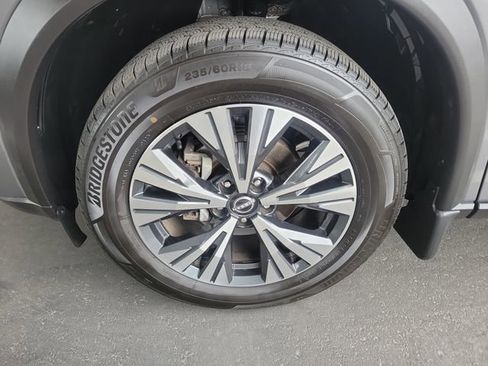 Used 2023 Nissan Rogue SV w/ SV Premium B Package FWD image 31