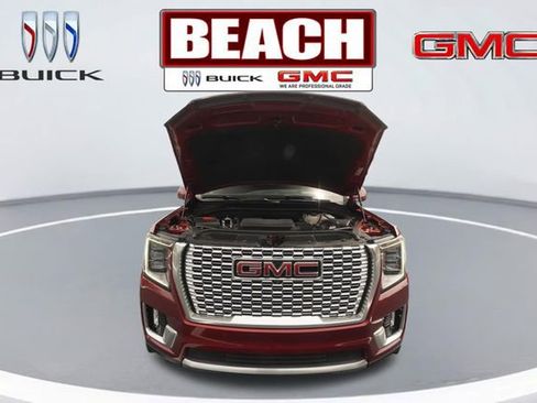 Used 2024 GMC Yukon Denali w/ LPO, Floor Liner Package AWD/4WD image 9