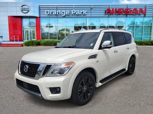 Used 2020 Nissan Armada Platinum w/ Captain's Chairs Package RWD image 4