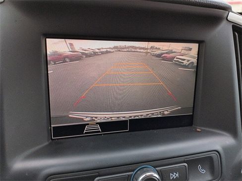 Used 2023 GMC Terrain SLE w/ Driver Convenience Package image 23