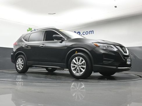 Used 2020 Nissan Rogue SV FWD image 26