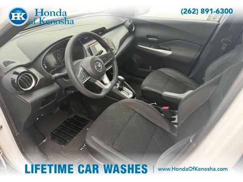 Used 2020 Nissan Kicks SV FWD image 5