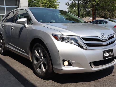 Used 2013 Toyota Venza Limited w/ Tow Prep Pkg AWD/4WD image 6