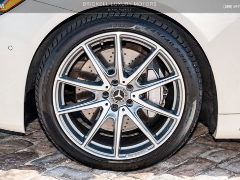 Used 2019 Mercedes-Benz S 560 Sedan image 43