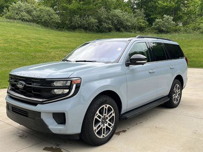 Used 2025 Ford Expedition Active