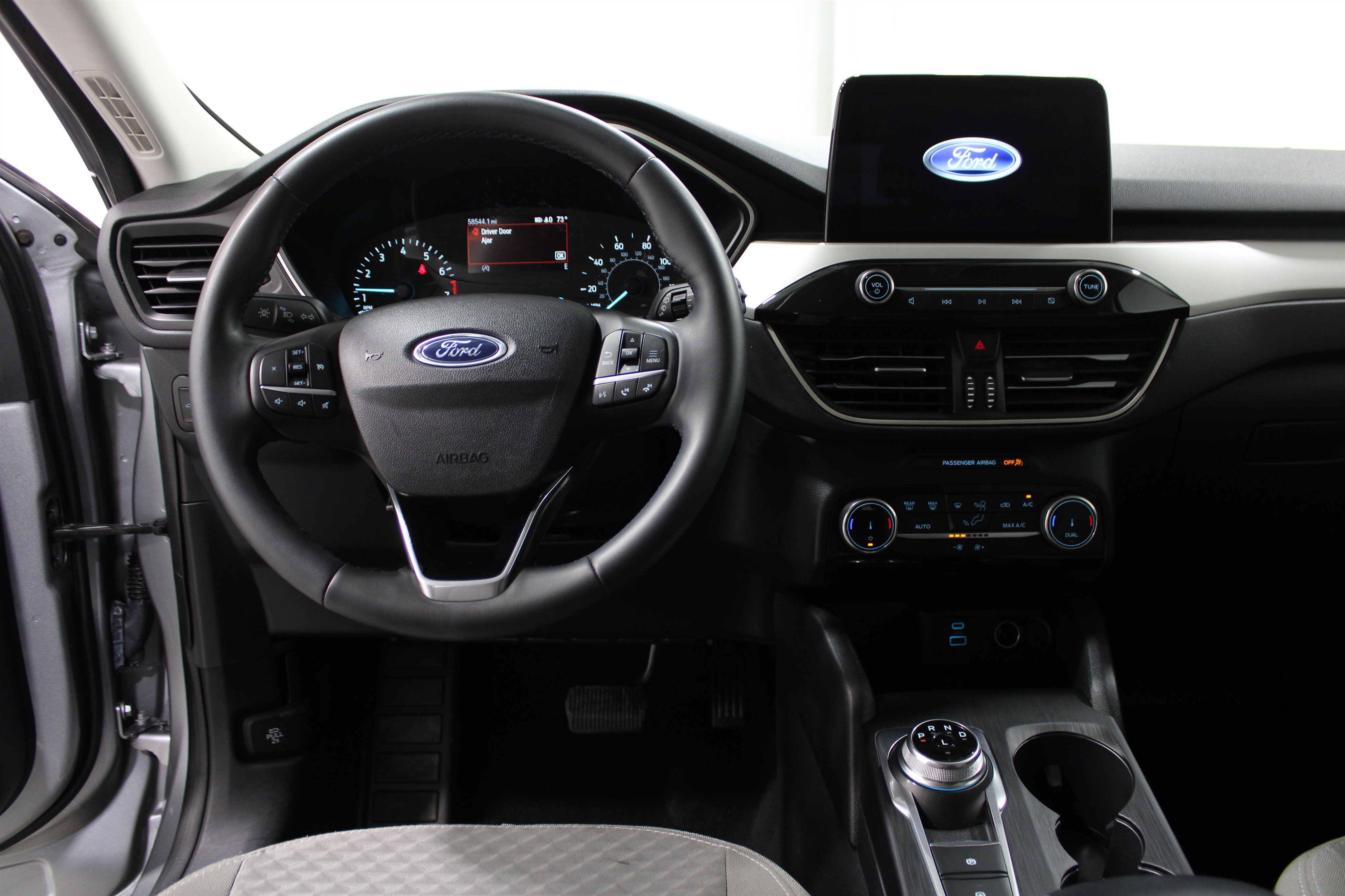 Used 2022 Ford Escape SE w/ Convenience Package AWD/4WD image 2