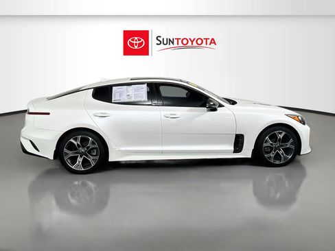 Used 2021 Kia Stinger GT-Line w/ Sun & Sound Package RWD image 2