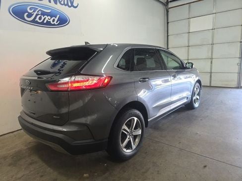 Used 2024 Ford Edge SEL w/ Convenience Package AWD/4WD image 10