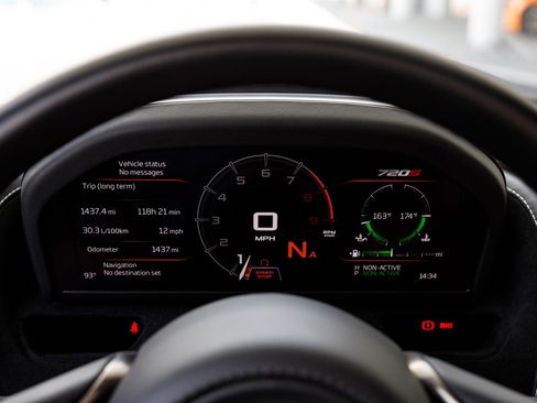 Used 2020 McLaren 720S Spider RWD image 39
