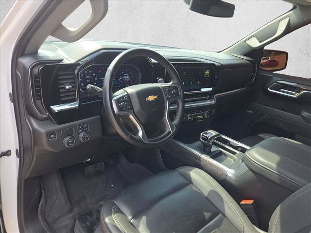 Certified 2025 Chevrolet Silverado 1500 LTZ w/ LTZ Convenience Package II RWD image 10