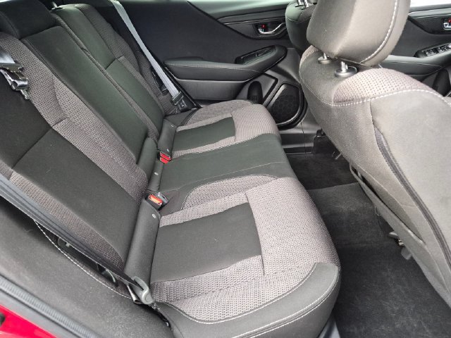 Used 2025 Subaru Outback Premium AWD/4WD image 31