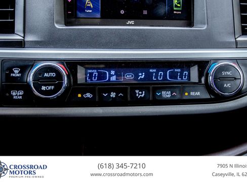 Used 2016 Toyota Highlander Plus AWD/4WD image 38