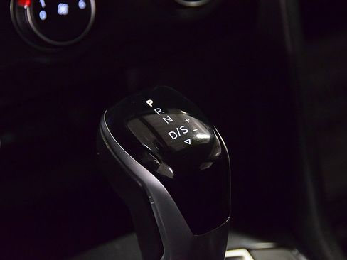 Used 2022 Volkswagen Tiguan S image 24