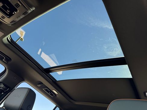 New 2026 GMC Yukon XL AT4 w/ AT4 Premium Package image 26