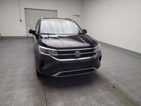 Used 2022 Volkswagen Taos SEL w/ Panoramic Sunroof Package FWD image 14
