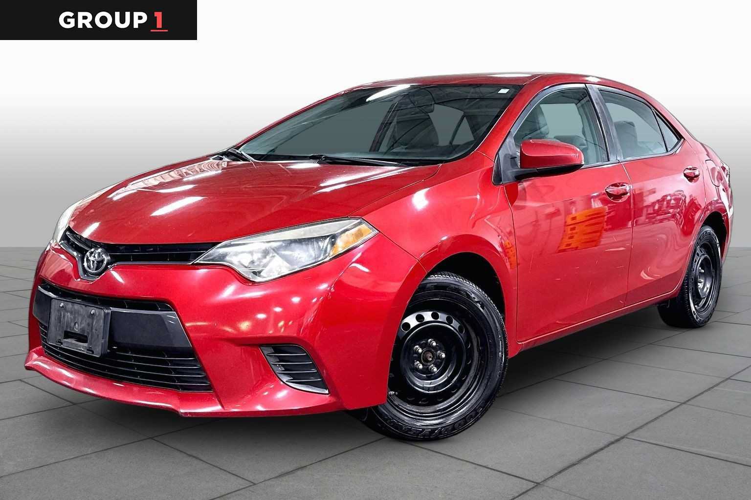 Used 2015 Toyota Corolla LE FWD image 1