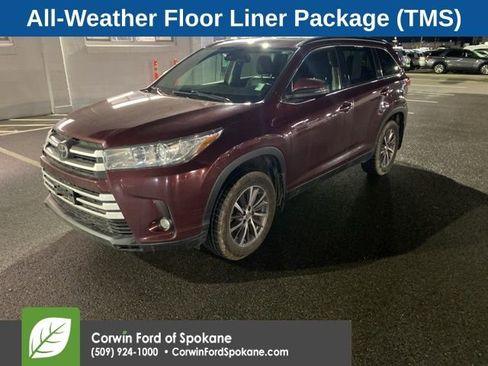Used 2019 Toyota Highlander XLE image 4