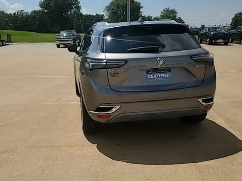 Certified 2022 Buick Envision Avenir w/ Technology Package II image 7