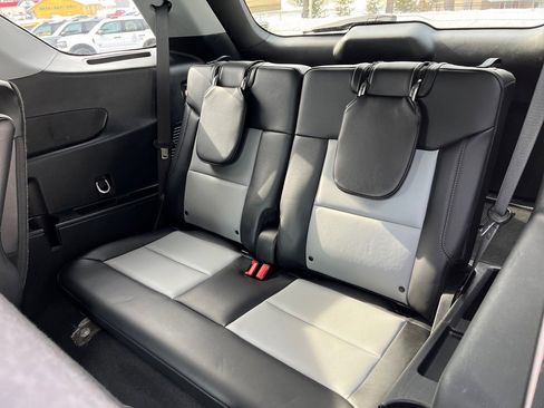 Used 2023 Ford Explorer XLT w/ Equipment Group 202A image 12