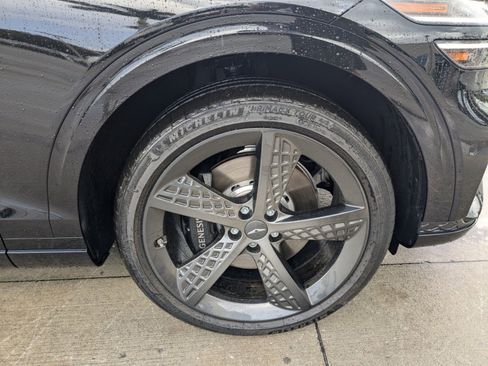 New 2025 Genesis GV70 3.5T Sport w/ Sport Advanced Package image 9