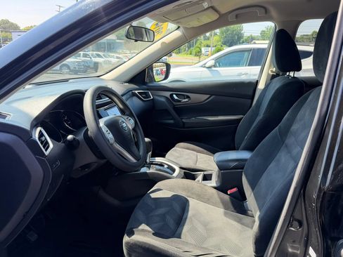 Used 2014 Nissan Rogue SV FWD image 22