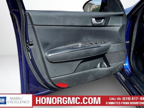 Used 2020 Kia Optima LX FWD image 19