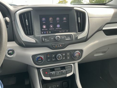 Used 2023 GMC Terrain SLE w/ Driver Convenience Package AWD/4WD image 7