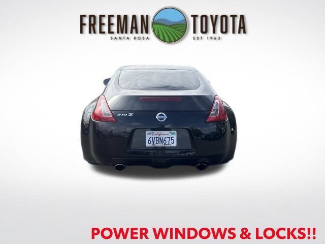 Used 2012 Nissan 370Z Coupe RWD image 6