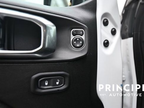 Used 2023 Jeep Wrangler Sport S image 20