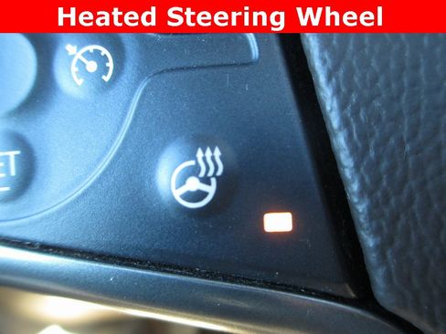 Used 2018 Chevrolet Suburban Premier image 30