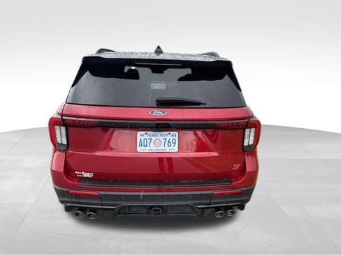 Used 2025 Ford Explorer ST AWD/4WD image 4
