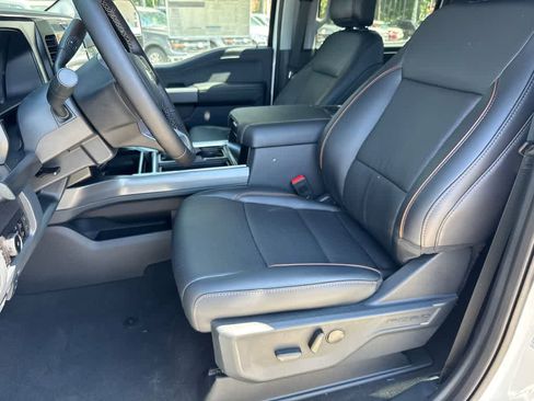 New 2025 Ford F250 Lariat w/ Lariat Ultimate Package image 10