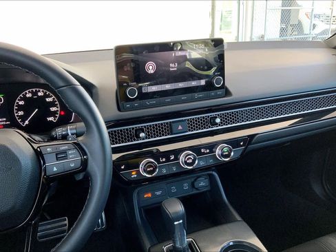 Used 2025 Honda Civic Sport image 7